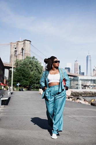 How to Style an Oversized Wide-Leg Pants Suit with Sneakers